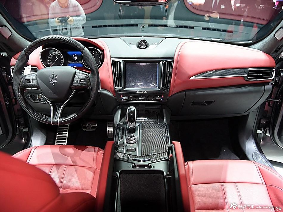 2016款玛莎拉蒂 Levante 3.0T S