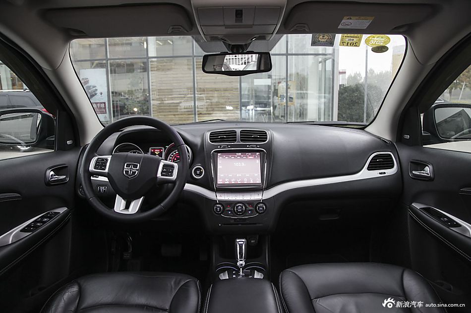 2013款酷威2.4L尊尚版