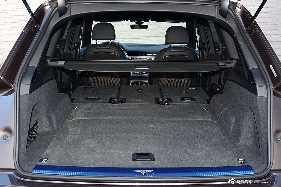 2016款奥迪Q7 3.0T自动45TFSI S-Line运动型