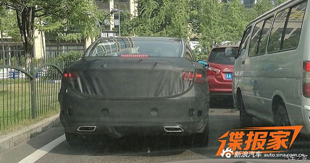 吉利新款博瑞谍照曝光 或换DCT变速箱？