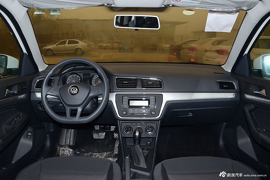 2015款朗逸1.6L手动风尚版