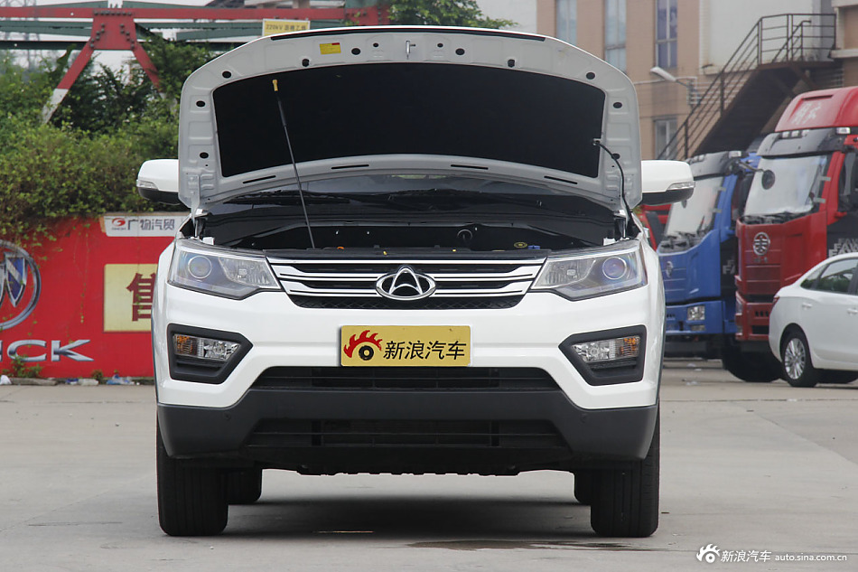 2016款长安CX70 1.6L手动豪华型