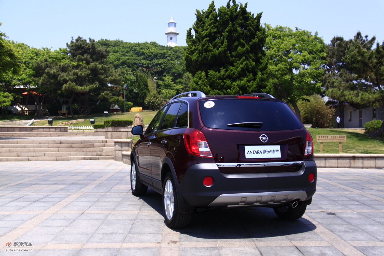 2011款欧宝安德拉外观