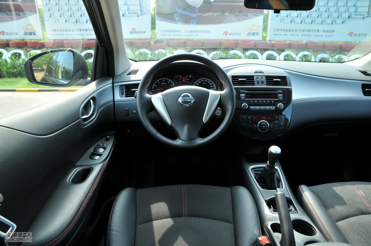 2011款骐达gts内饰_骐达内饰图片7372499_汽车图库_新浪汽车_新浪网