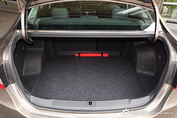 2015款英朗18T双离合豪华型