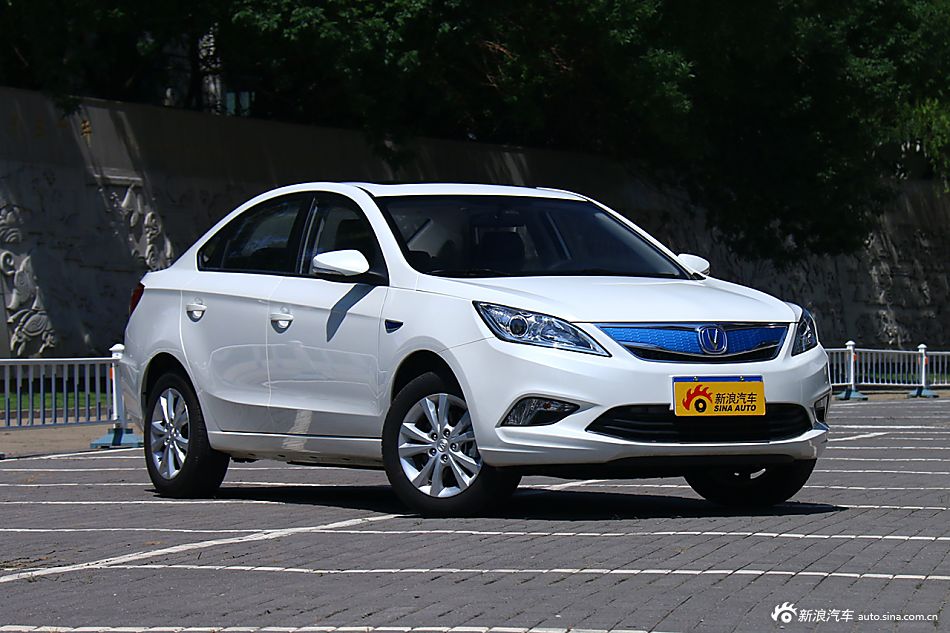 2015款逸动纯电动尊贵型