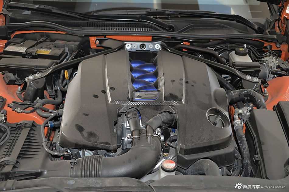 2016款雷克萨斯RC F 5.0L碳纤维版