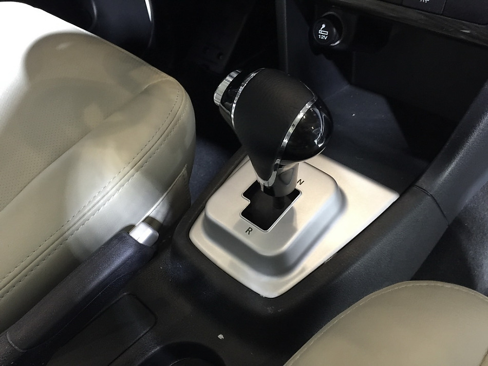 长安发布欧诺EV纯电动车