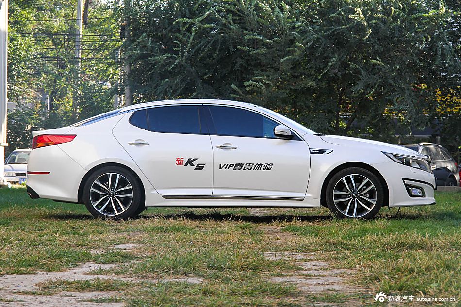 2015款起亚K5 2.0L自动Special