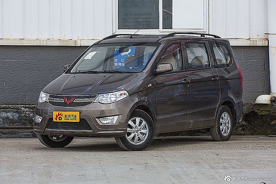 上汽通用五菱多车官降