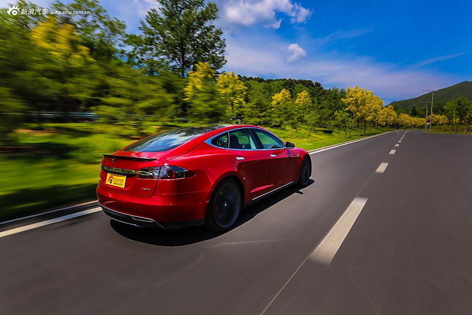 特斯拉MODEL S P85D试车高清大片