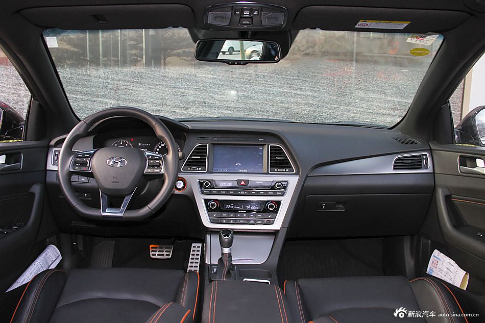 2015款索纳塔九 1.6T自动 GLX领先型