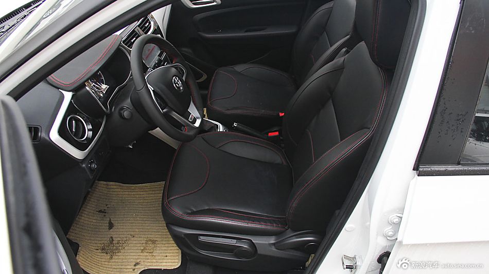 2015款中华V3 1.5T自动精英型