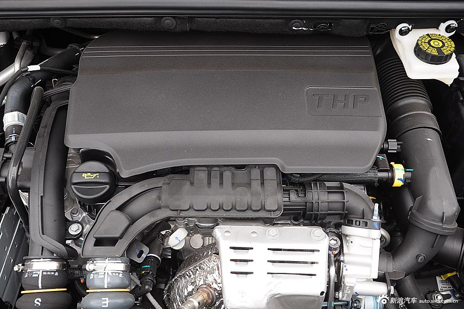 2015款雪铁龙C4L 1.2T自动尊贵版