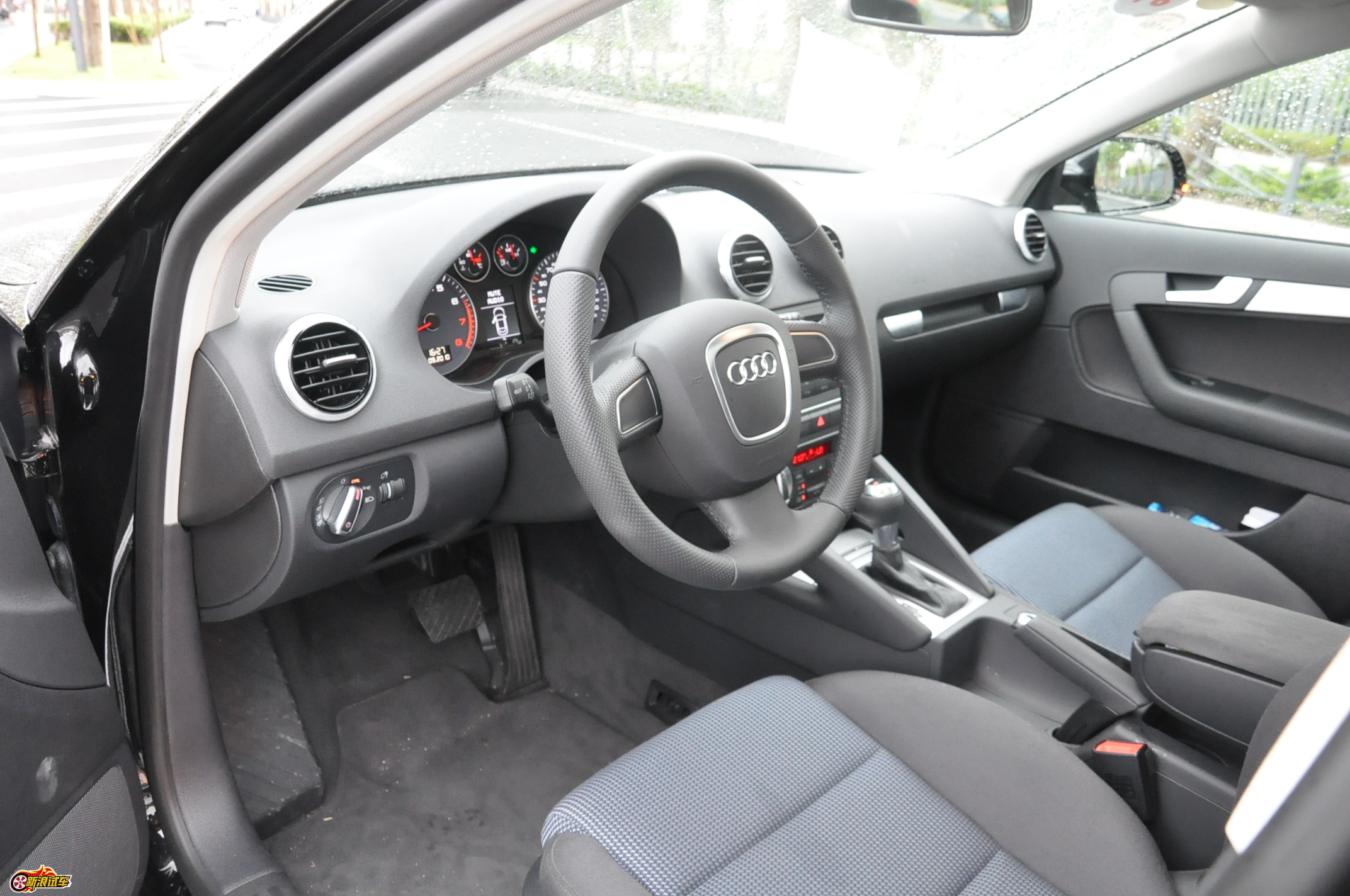 奥迪a3内饰实拍图