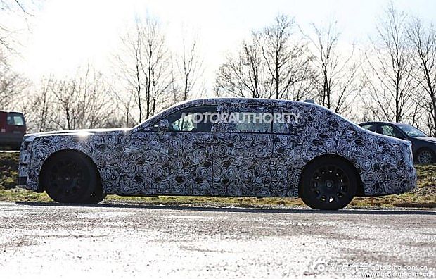 新一代劳斯莱斯幻影谍照