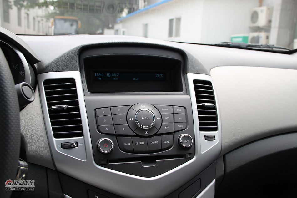 6sl天地版自动_科鲁兹内饰图片2833010_汽车图库_新浪汽车_新浪网