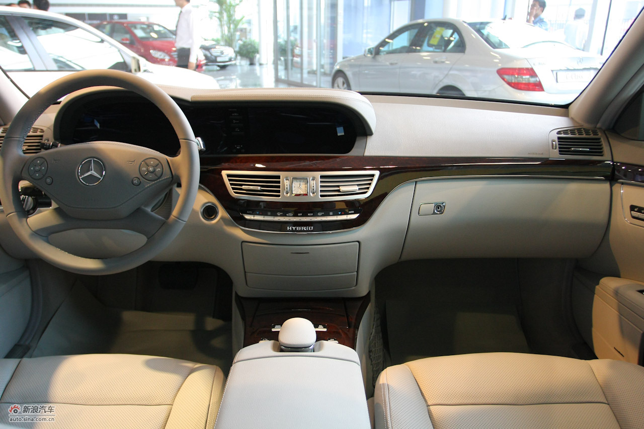 2009款奔驰s400l hybrid:内饰部分