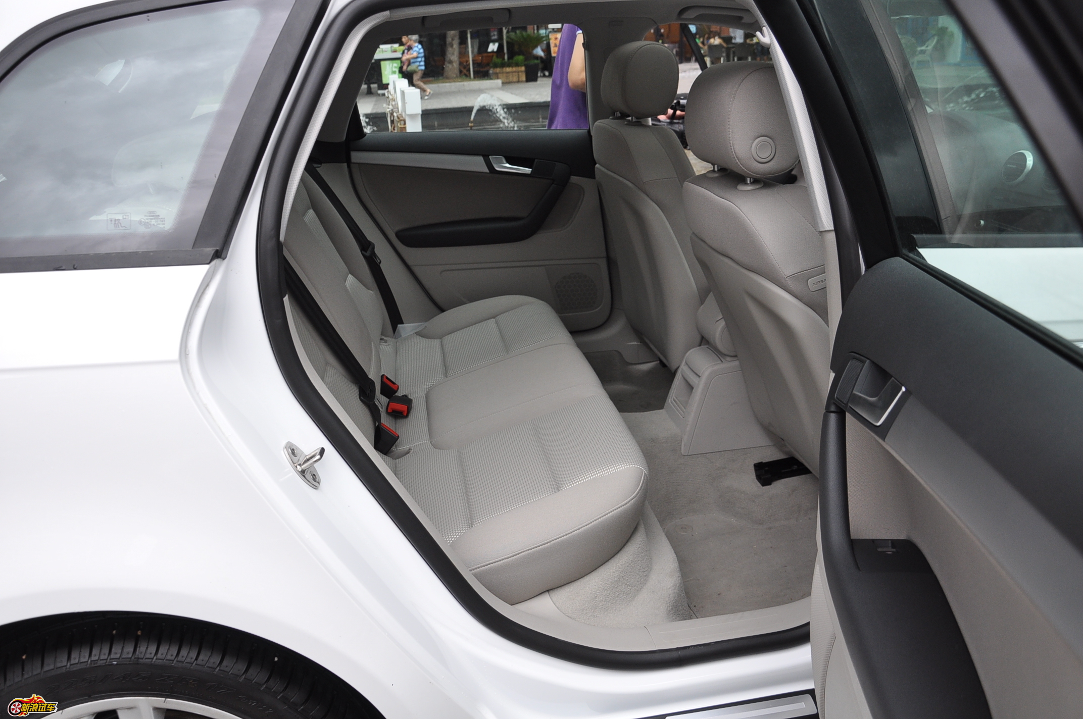 奥迪a3实拍图_奥迪a3空间图片1643026_汽车图库_新浪汽车_新浪网