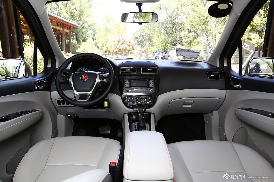 2015款景逸XV 1.6L自动豪华型