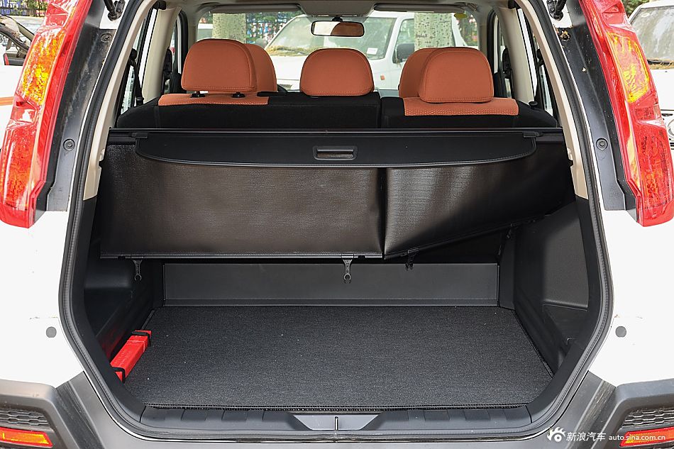 2016款风度MX6 2.0L自动两驱卓越版