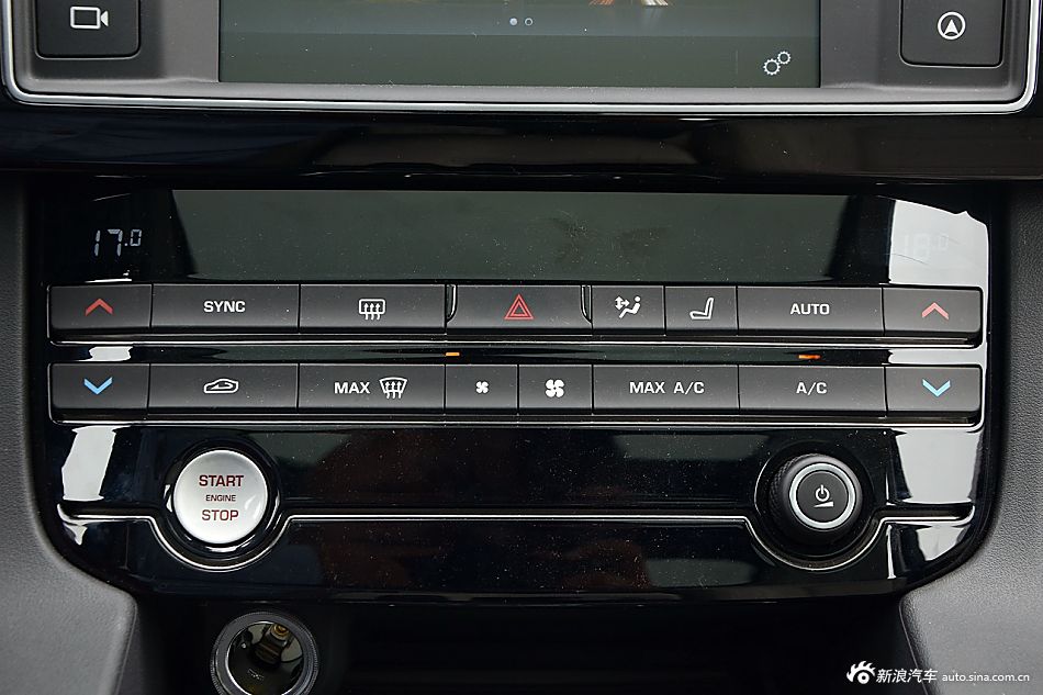 2016款捷豹F-PACE 2.0T自动都市尊享版