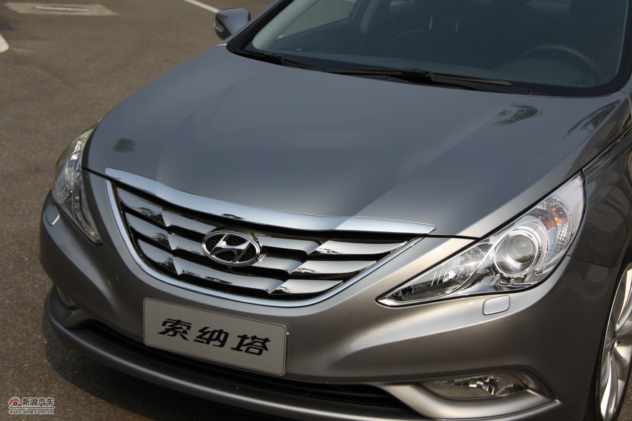 新浪汽车体验试驾第八代索纳塔-外观