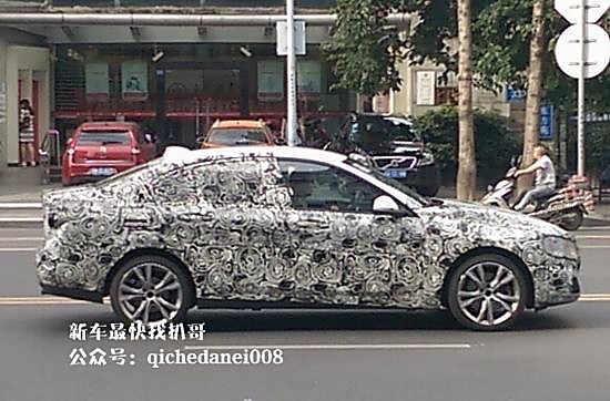 宝马1系最新谍照