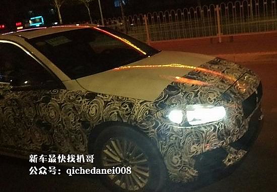 宝马1系最新谍照