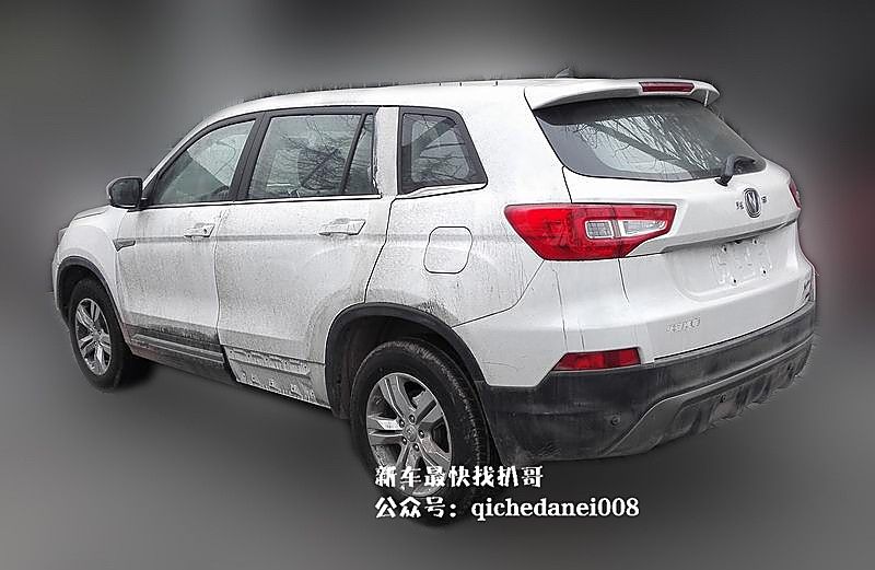 长安CS85测试车谍照