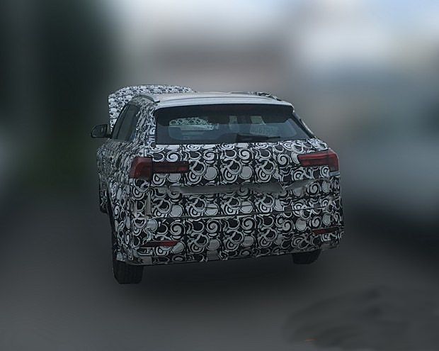 疑似众泰大迈X7谍照曝光