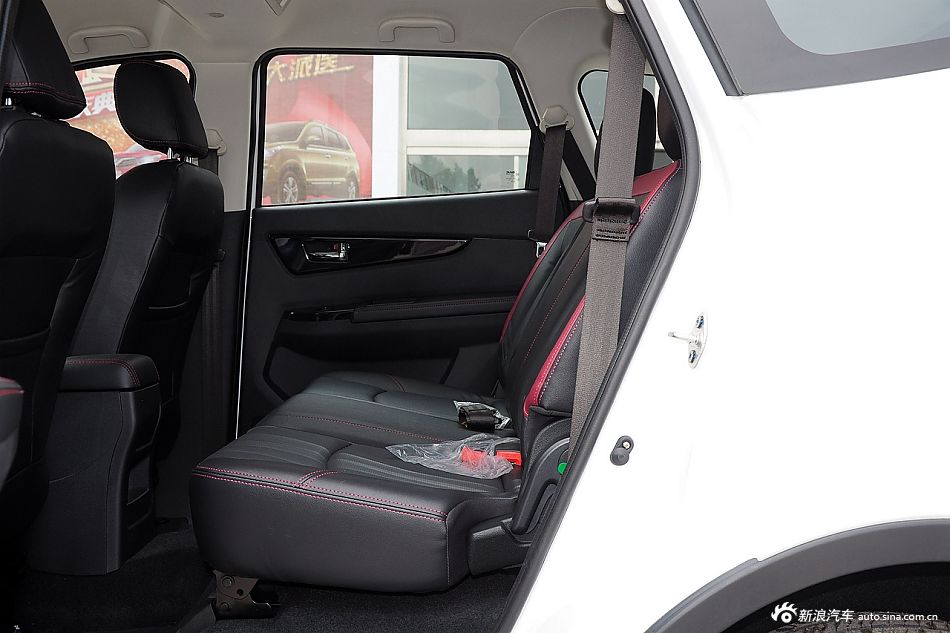 2014款北汽幻速S3 1.5L手动豪华型(国5)