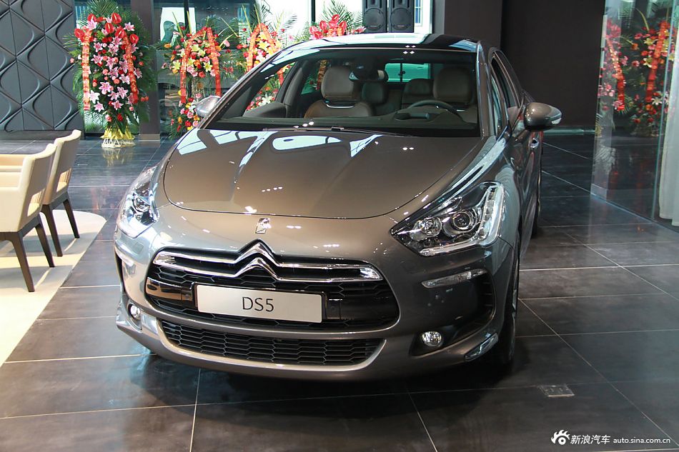 2012款雪铁龙DS5实拍