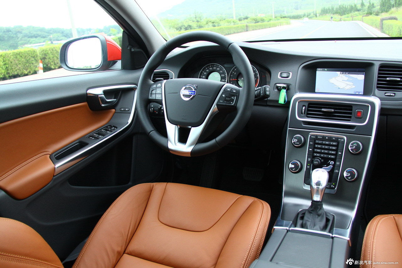 2013款沃尔沃v60 t5_沃尔沃v60内饰图片17763188_汽车图库_新浪汽车