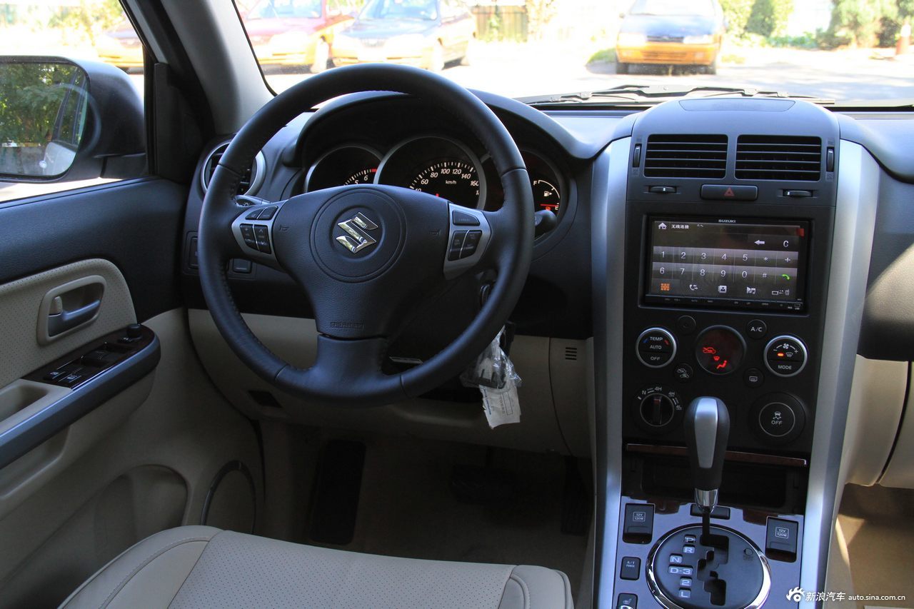 2012款铃木超级维特拉到店实拍_超级维特拉内饰图片19823189_汽车图库