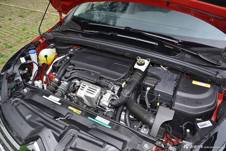 2016款雪铁龙C4L 1.2T自动