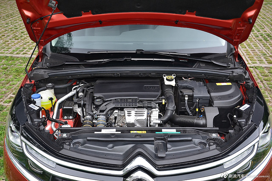 2016款雪铁龙C4L 1.2T自动