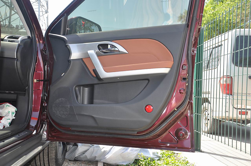 金杯蒂阿兹内饰曝光