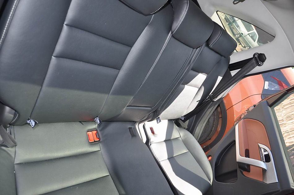 金杯蒂阿兹内饰曝光