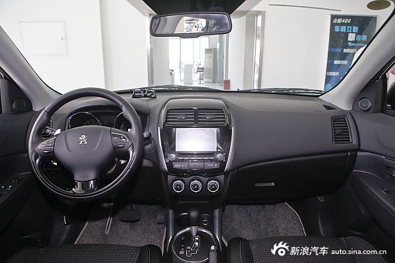 2013款标致4008 2.0L两驱时尚型