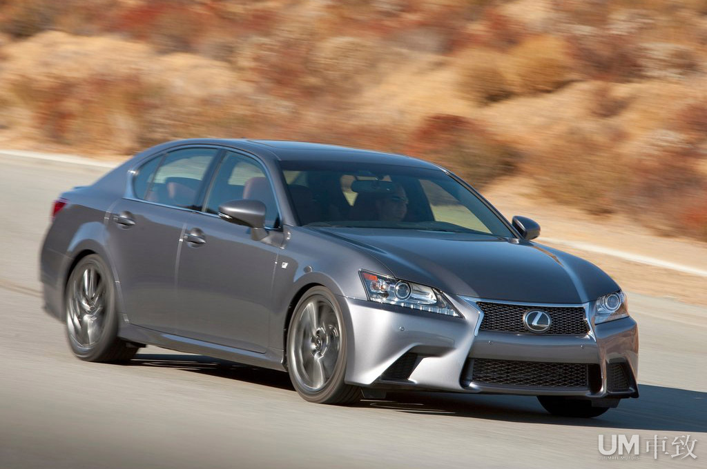 西装运动员雷克萨斯gs350fsport