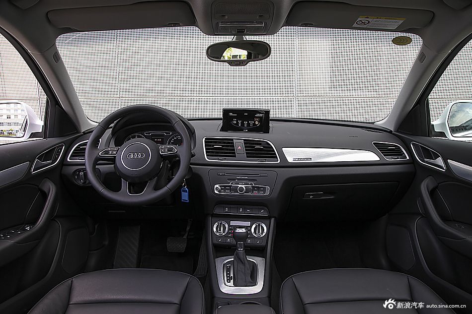 2015款奥迪Q3 35TFSI舒适型