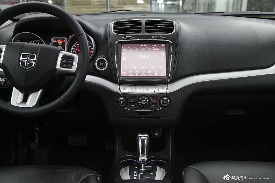 2013款酷威2.4L尊尚版