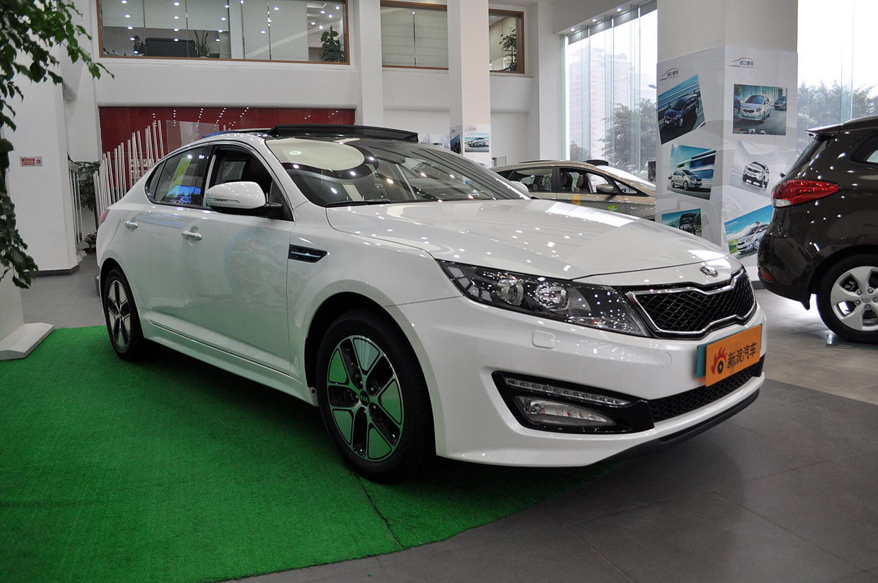 2013款起亚k5 2.0l hybrid