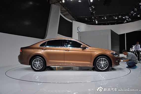 2014成都车展新车实拍：上海大众凌渡