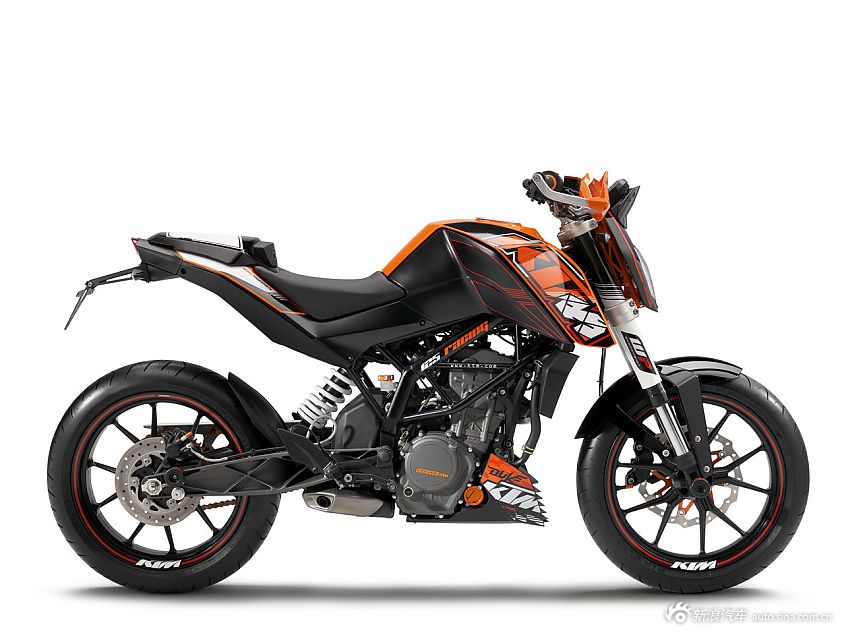 入门伯爵 2011ktm 125 duke_38293435_汽车图库_新浪汽车_新浪网