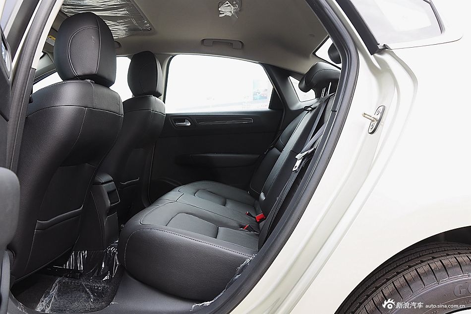 2016款雪铁龙C4世嘉1.2T旗舰型