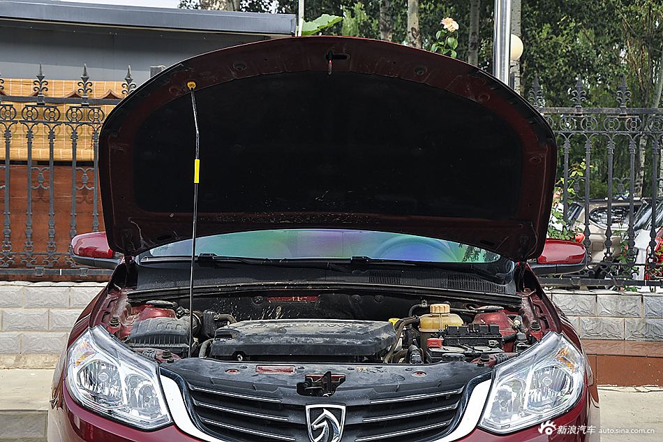 2013款宝骏630 1.5L手动精英型