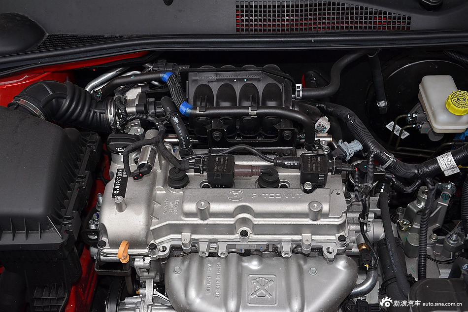 2016款宝骏310 1.2L手动豪华型