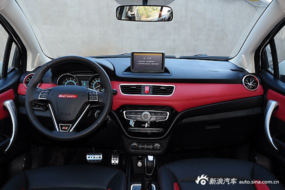 2015款哈弗H1 1.5L自动尊贵型